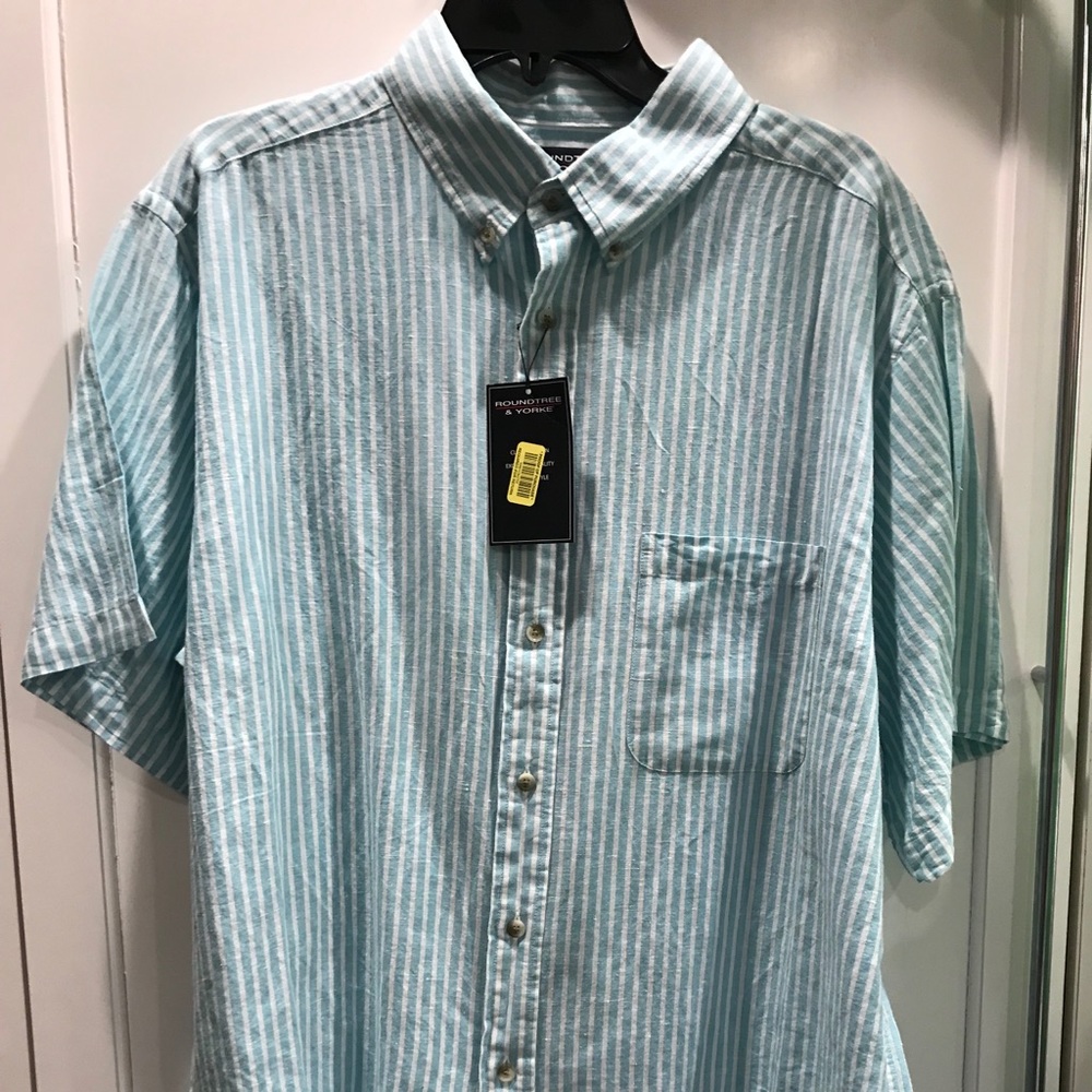 MOVING MAKE OFFER Roundtree  Yorke button up NWT